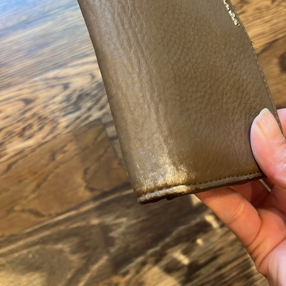 Coach Beige Leather Wallet used - Picture 3 of 4